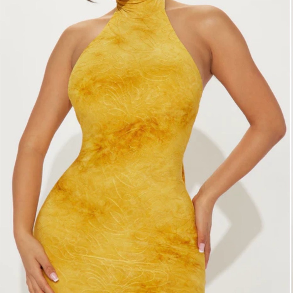 Fashion Nova Mustard Halter Maxi Dress Mermaid Bodycon Yellow Size M - Picture 2 of 11